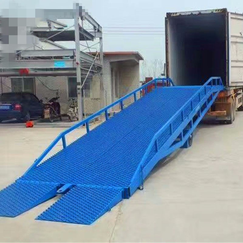 移動(dòng)液壓登車(chē)橋 移動(dòng)液壓登車(chē)橋